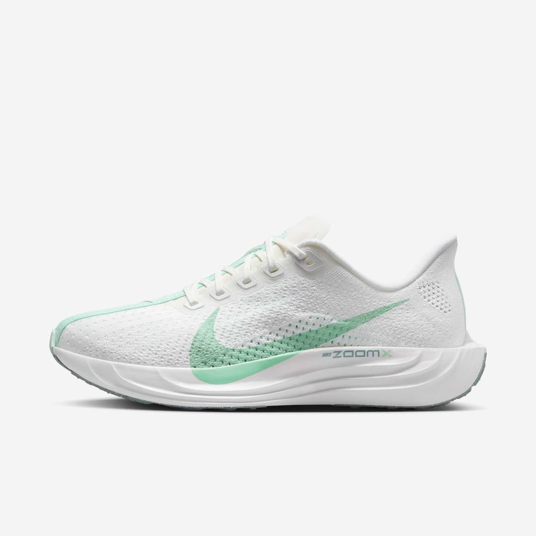 Nike Pegasus Plus Código FQ7261-103