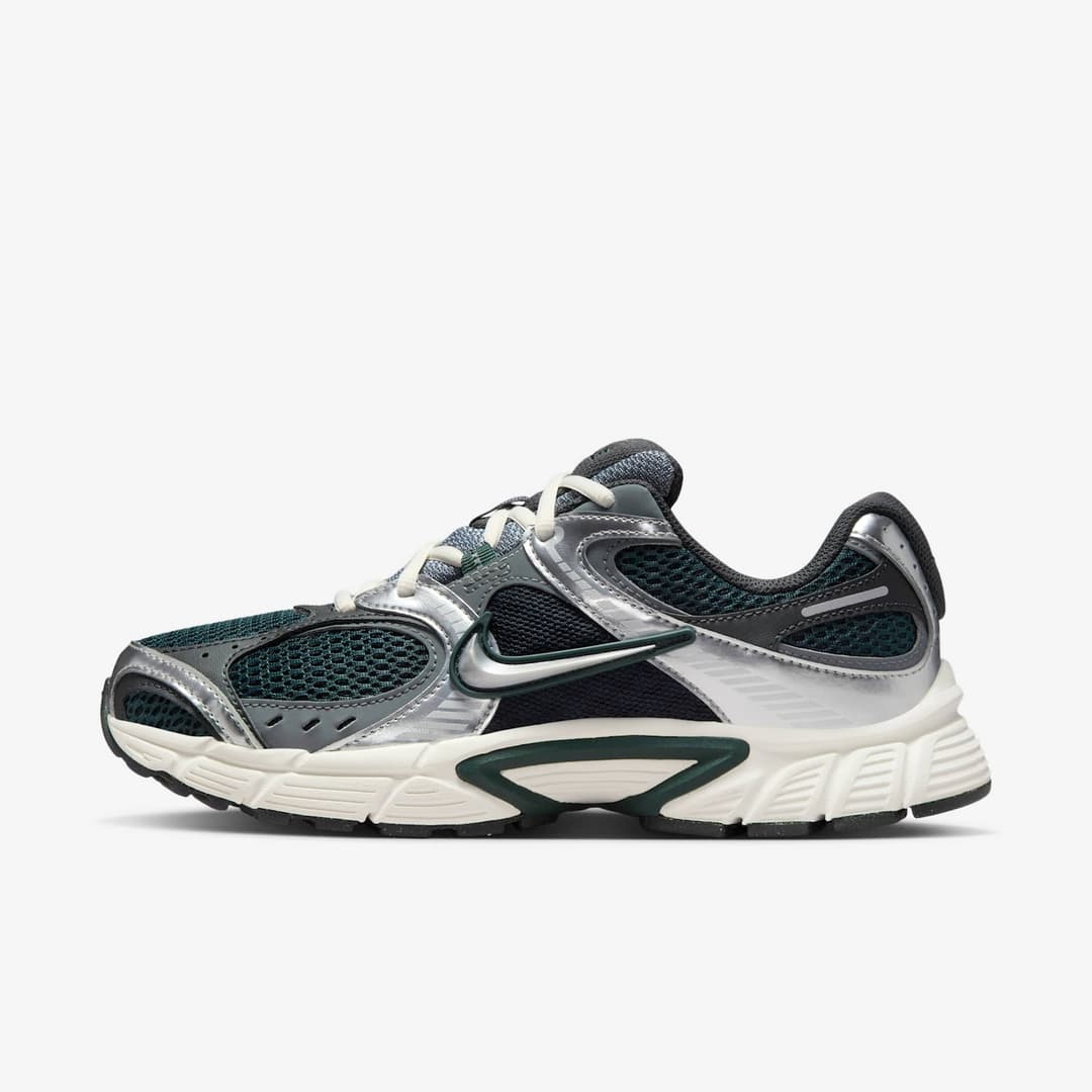 Tênis Nike V5 Runner Feminino