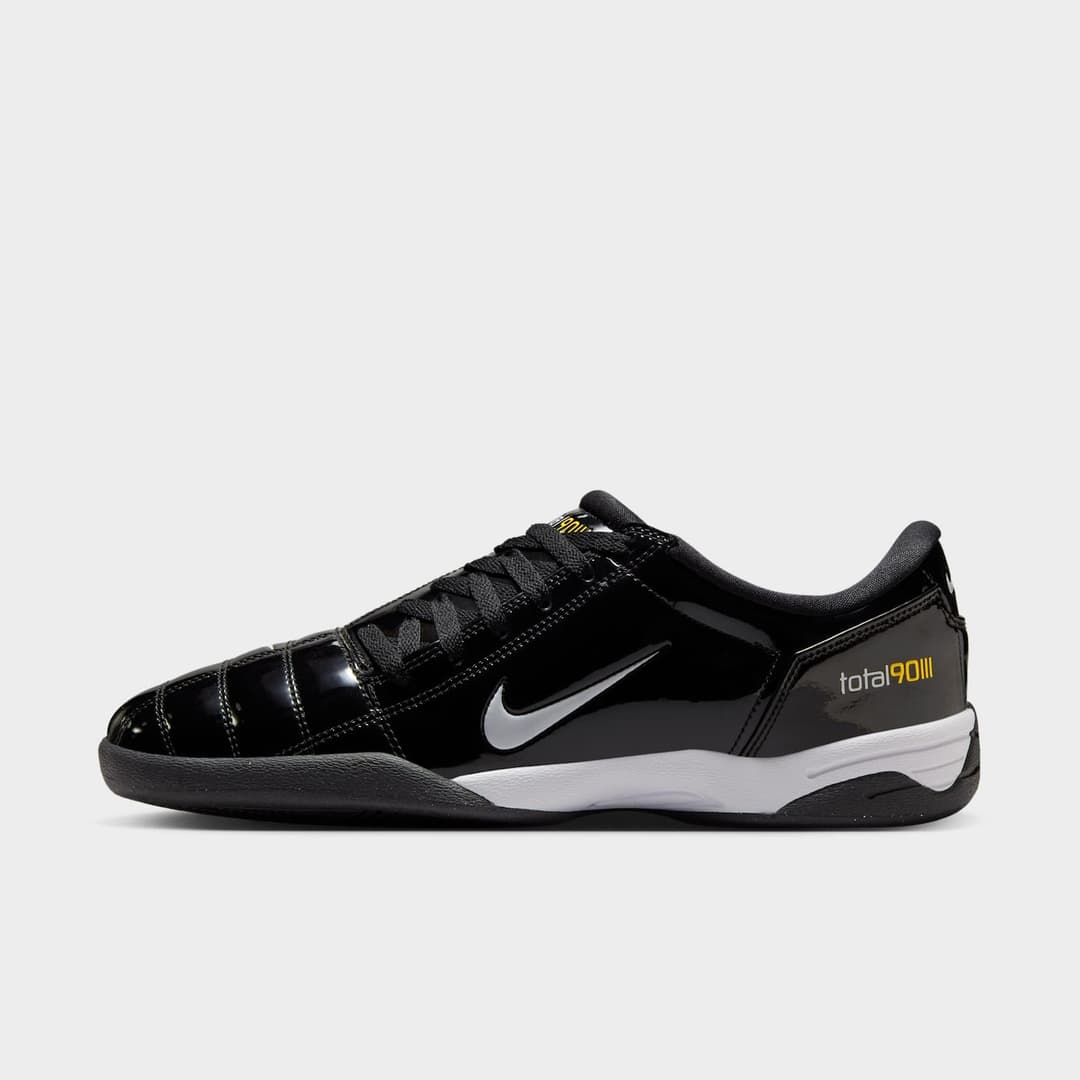Nike Total 90
