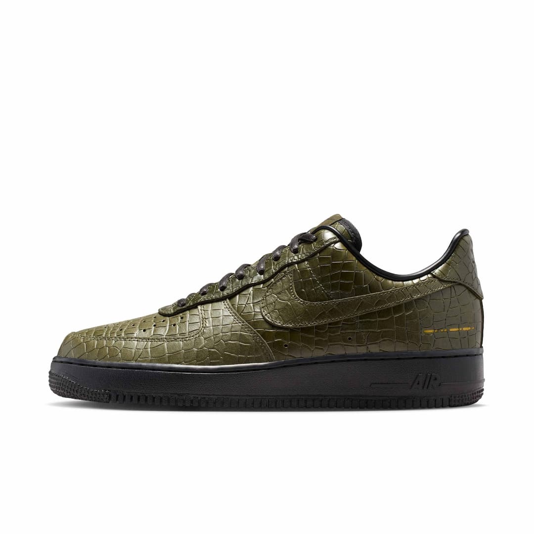 Nike Air Force 1 '07 Premium Código IQ3370-325